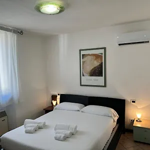 Casa Carlotta Pensión
